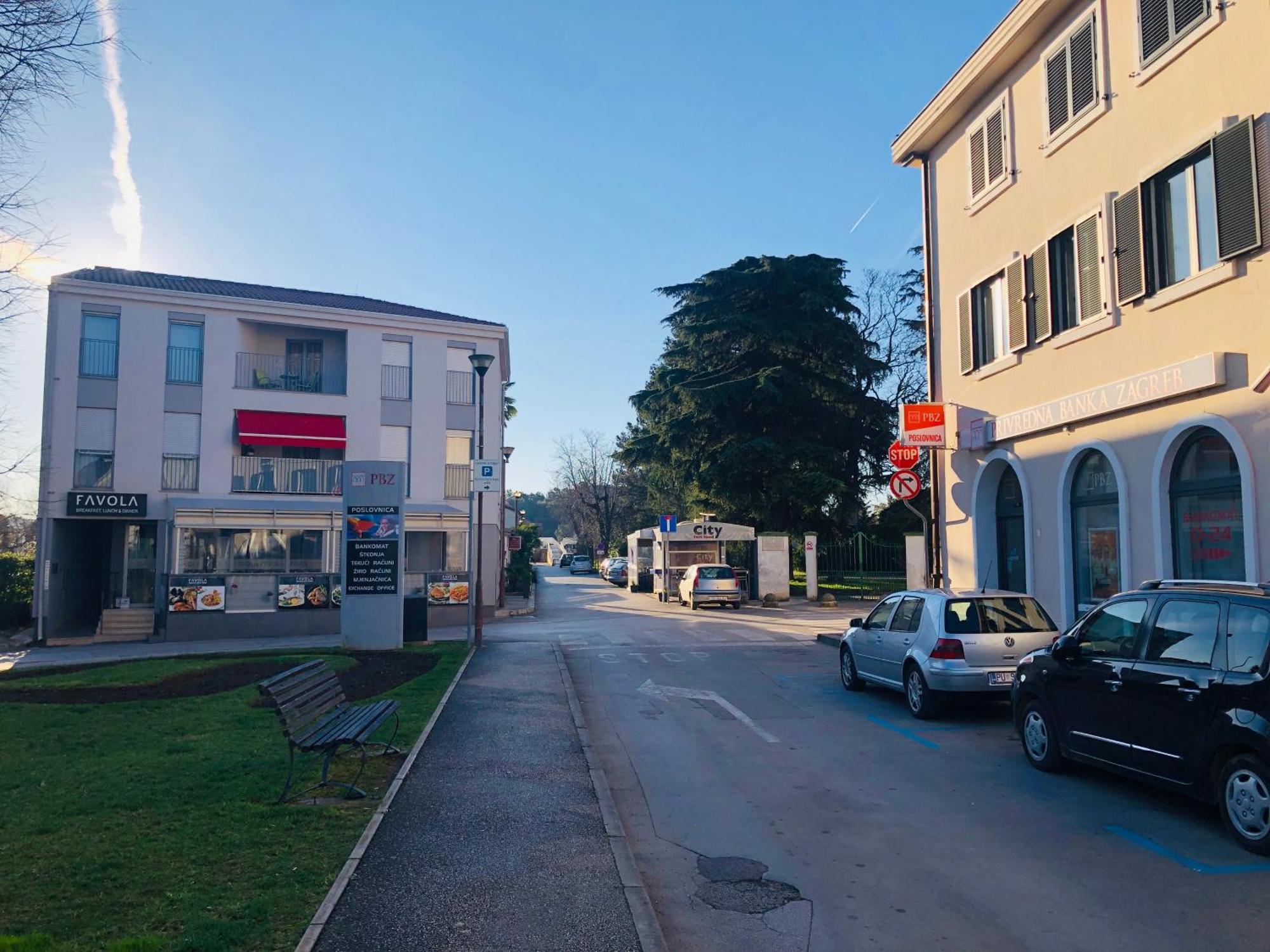 New City Center Design Apartment Porec Bagian luar foto