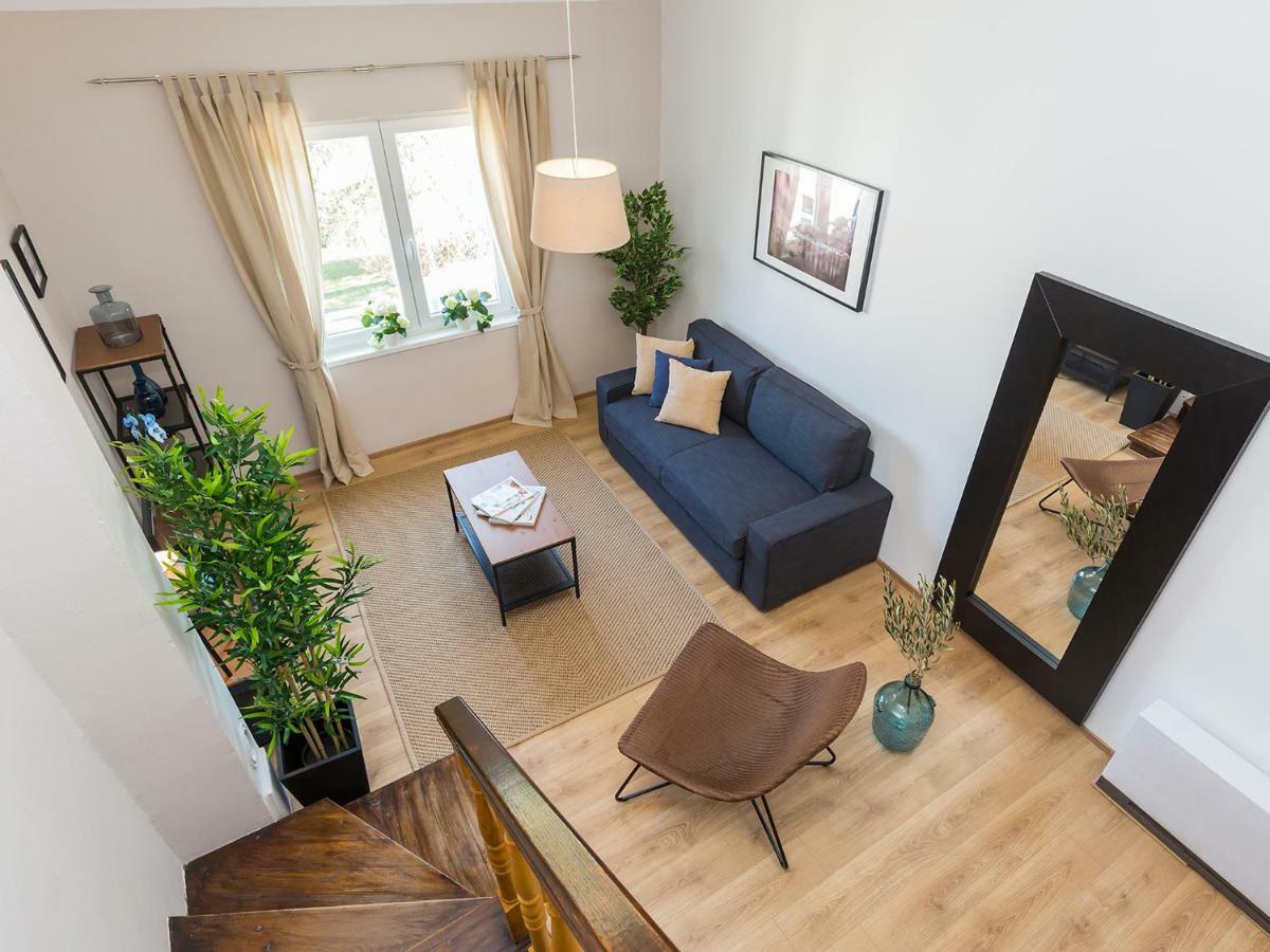 New City Center Design Apartment Porec Bagian luar foto