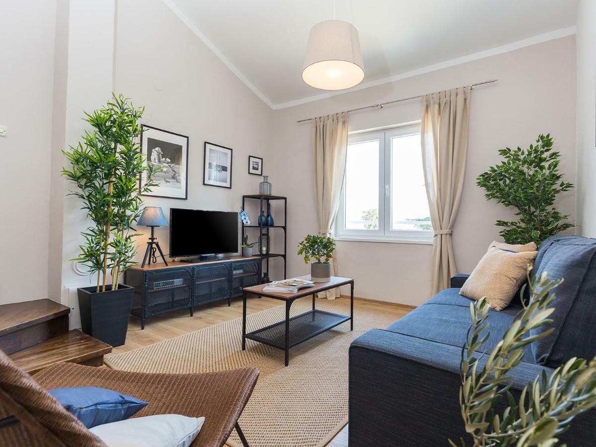 New City Center Design Apartment Porec Bagian luar foto